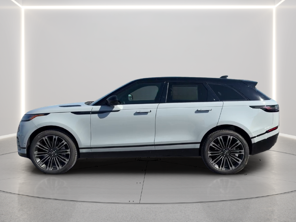 New 2026 Arroios Grey Land Rover  image 8