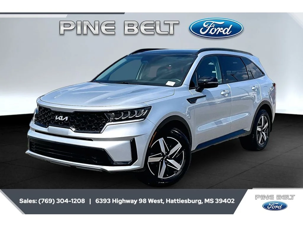 Used 2022 Sparkling Silver Kia S image 10