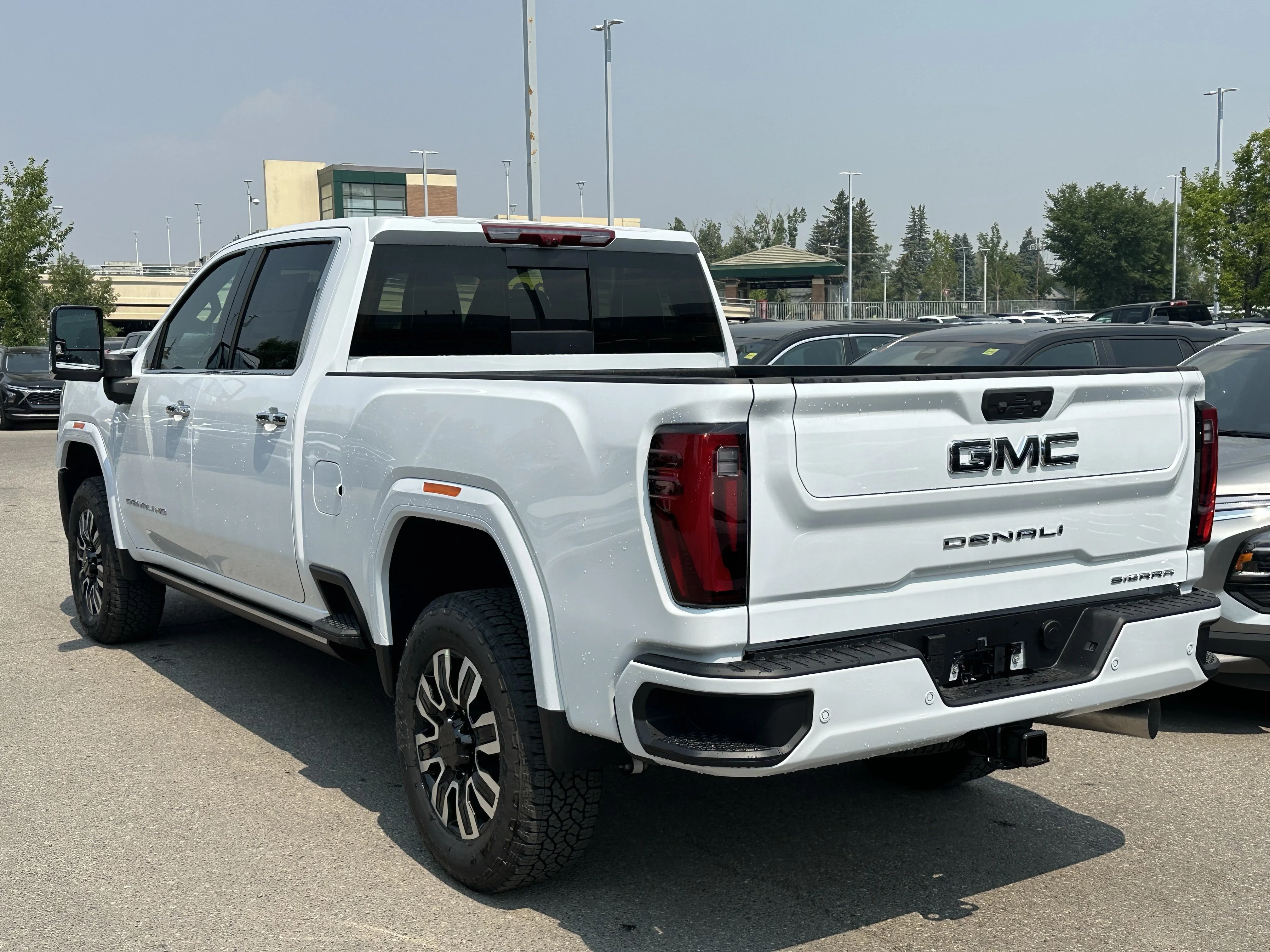 New 2026 Polar White Tricoat GMC Denali Ultimate image 4