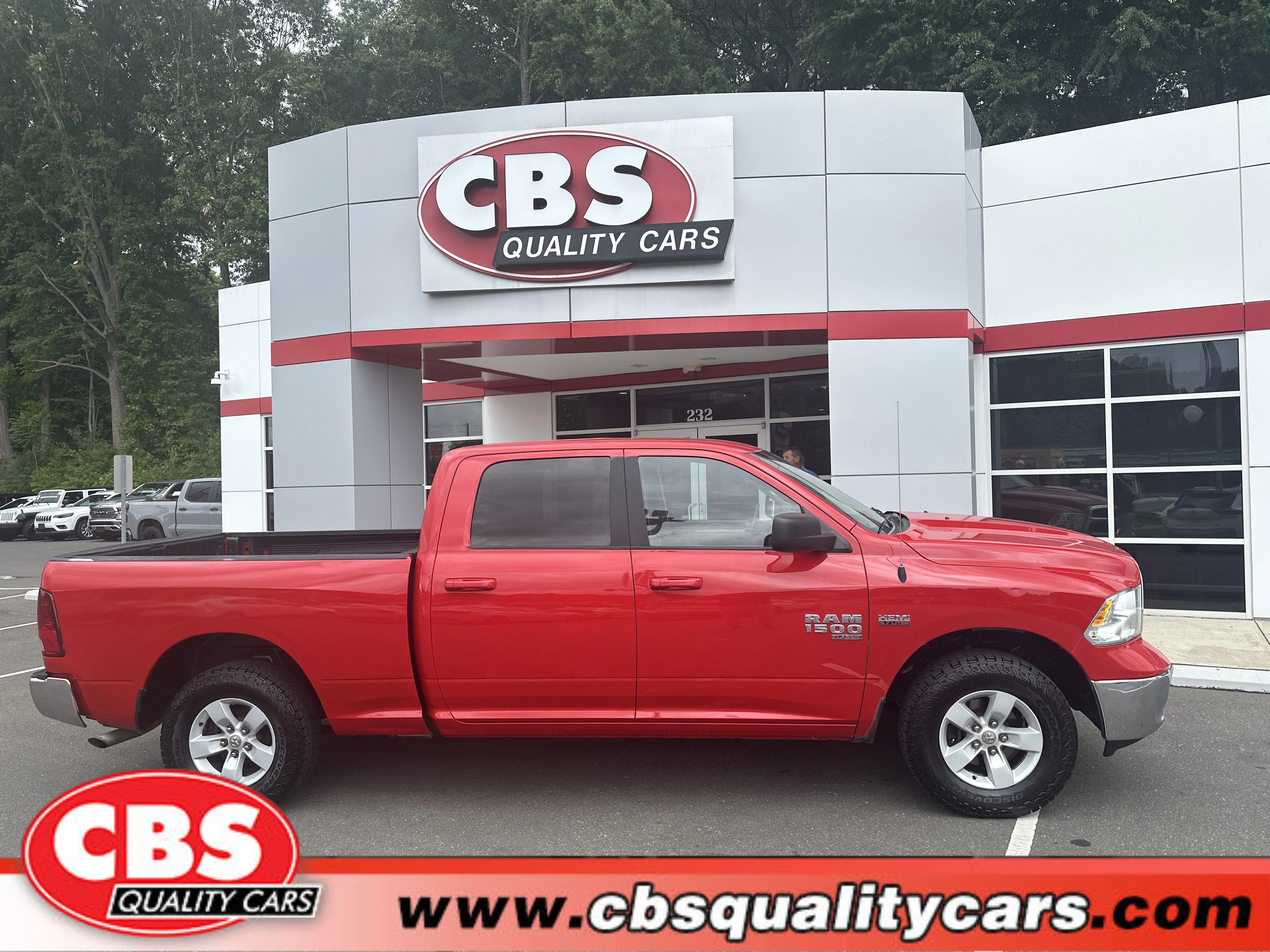 2019 RAM 1500 Classic SLT 4x4 Crew Cab 6'4's photo
