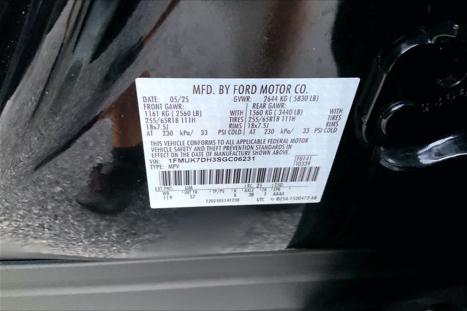 Used 2025 Agate Black Metallic Ford Active image 29