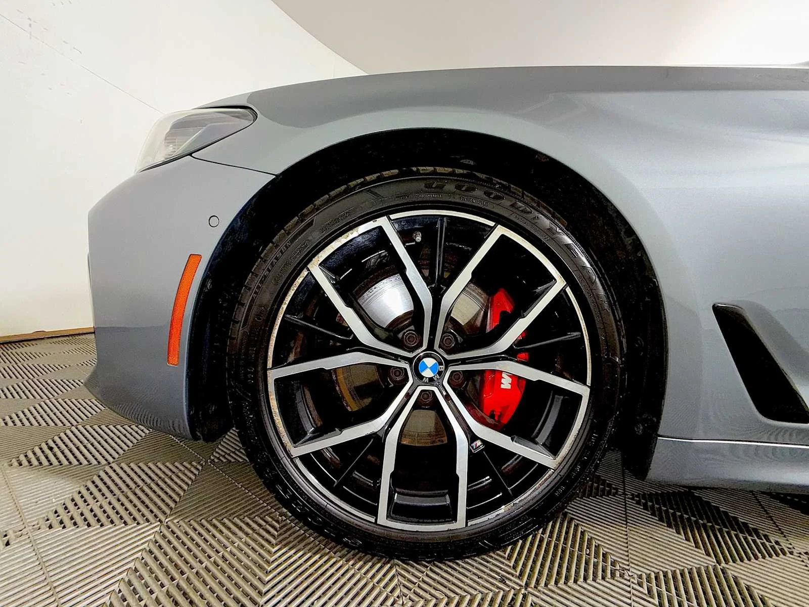 Certified Used 2023 Skyscraper Grey Metallic BMW 530i xDrive image 8
