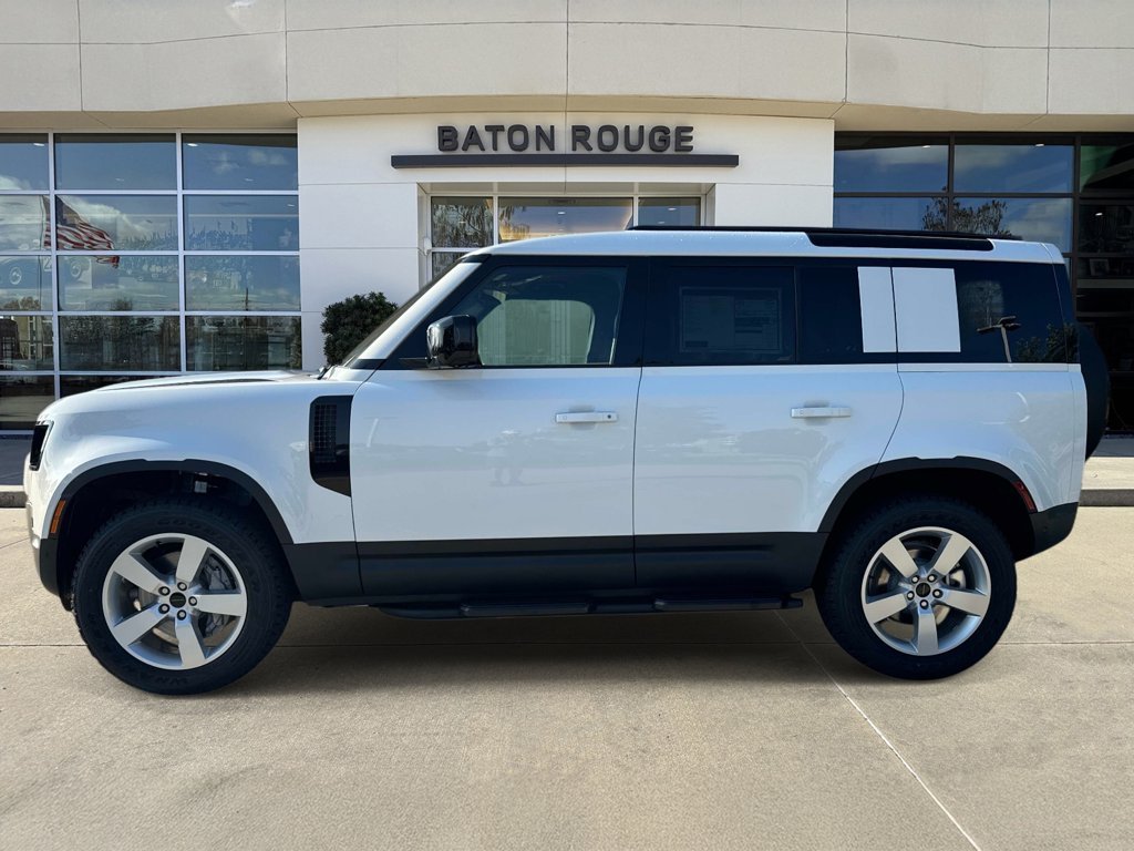 New 2026 Fuji White Land Rover S image 5