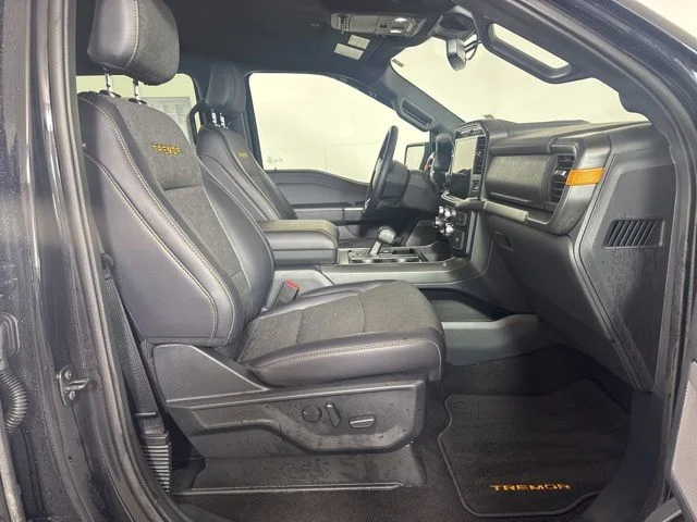 Certified Used 2025 Agate Black Metallic Ford Tremor image 4