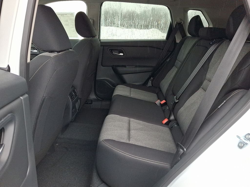2026 Nissan Rogue — photo 6
