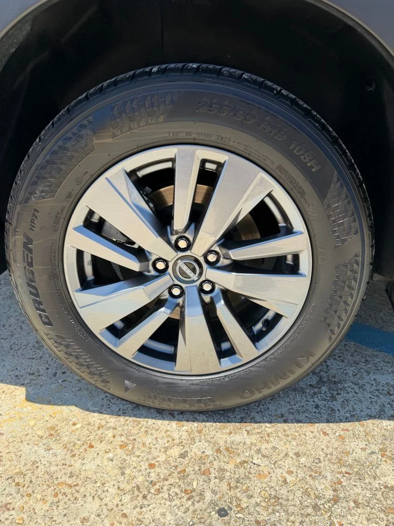 Used 2025 Gray Nissan SV image 10