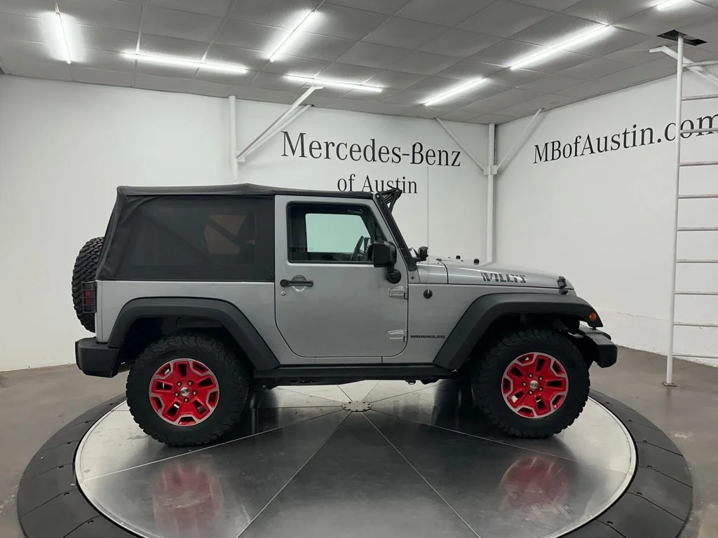 Used 2015 Silver Jeep Sport image 5