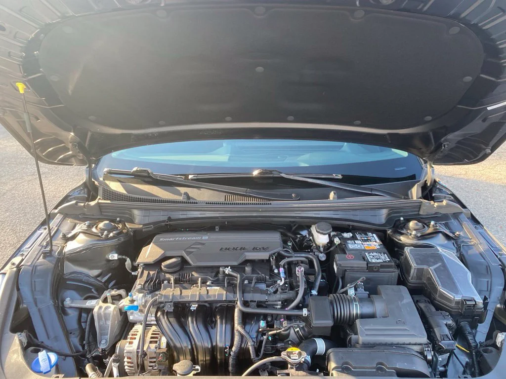 Used 2025 Gray Kia LXS image 33