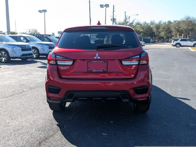 New 2027 Red Mitsubishi SE image 7