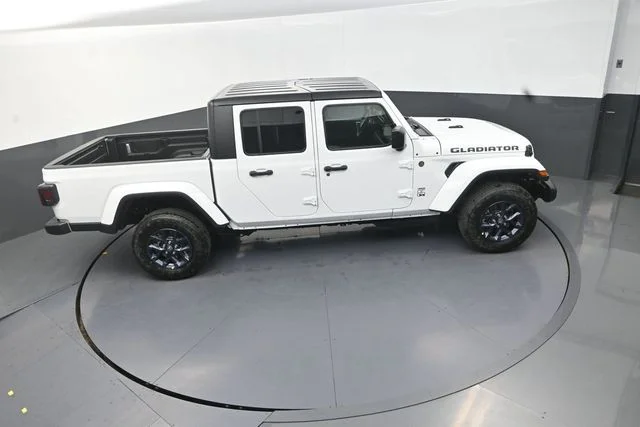 New 2026 Bright White Clear-Coat Exterior Paint Jeep 85th Anniversary Edition image 18