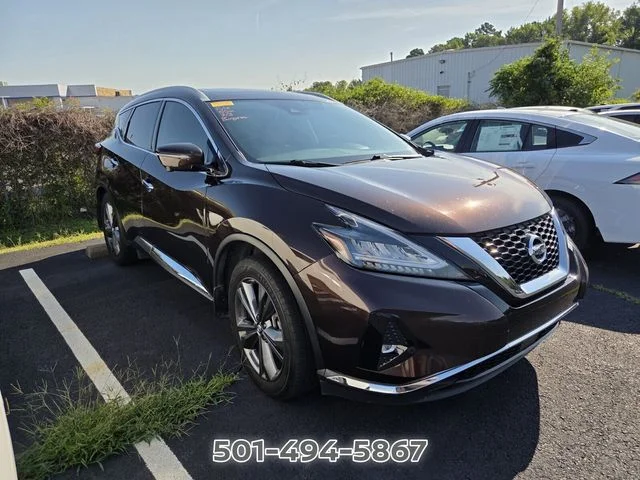 Used 2020 Brown Nissan Platinum image 3