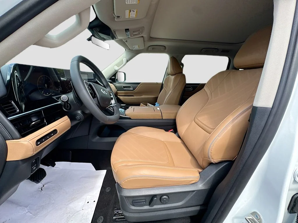 New 2027 RADIANT WHITE INFINITI Luxe 4WD image 22