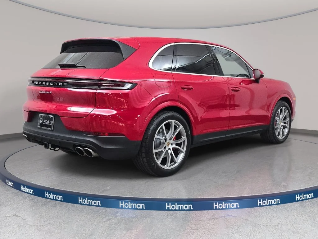 Used 2024  Porsche S image 6