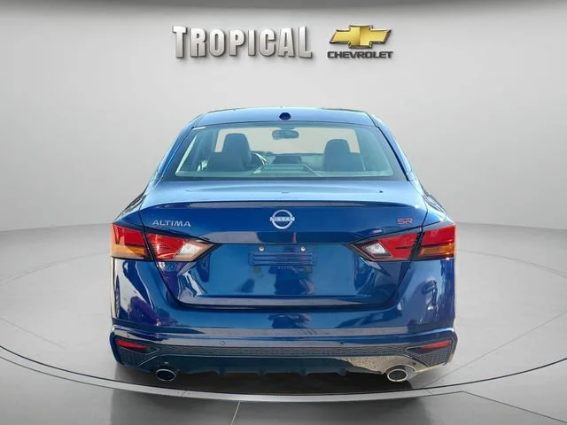 Used 2024 Blue Nissan 2.5 SR image 4