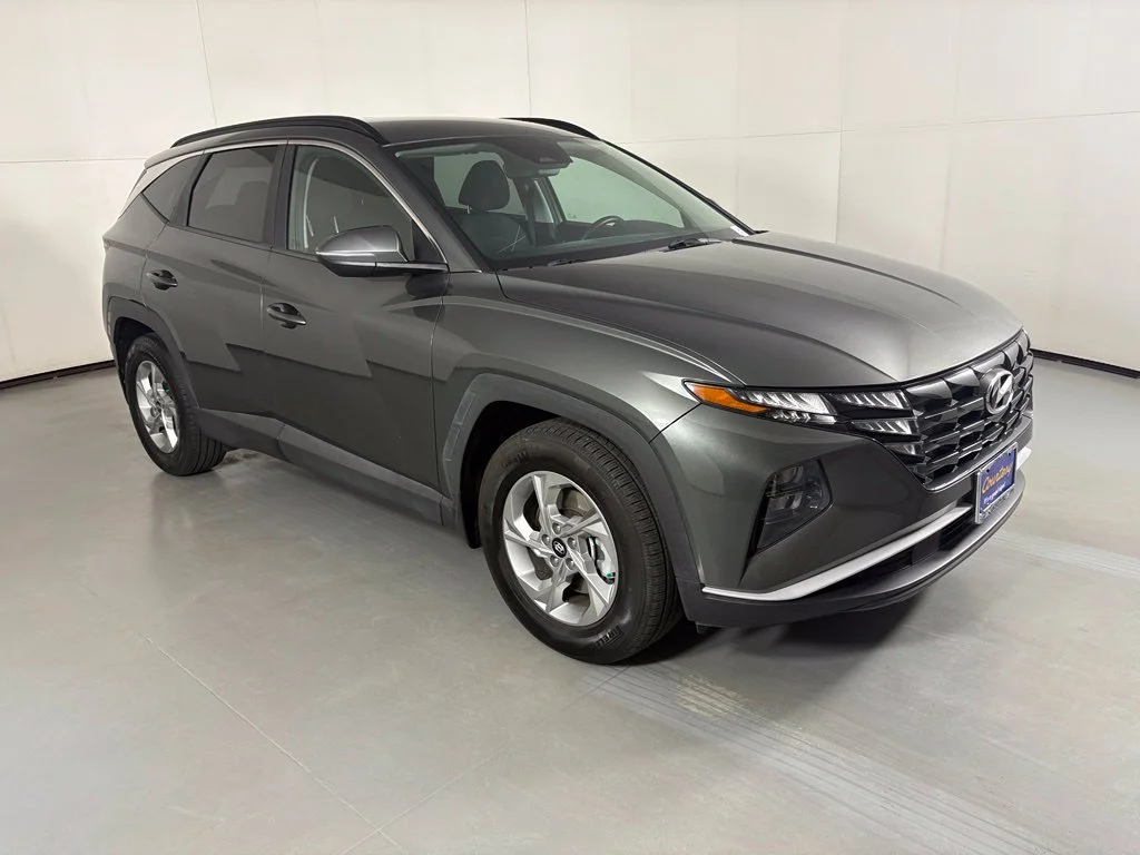 Used 2022 Gray Hyundai SEL image 2