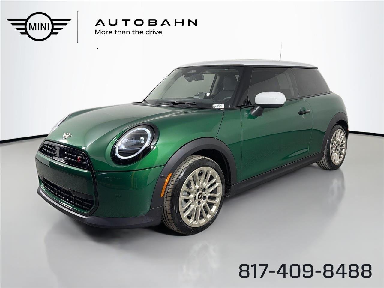 2026 MINI Hardtop Cooper S Signature's photo