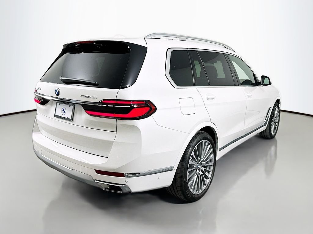 Used 2026 Mineral White Metallic BMW xDrive40i image 5