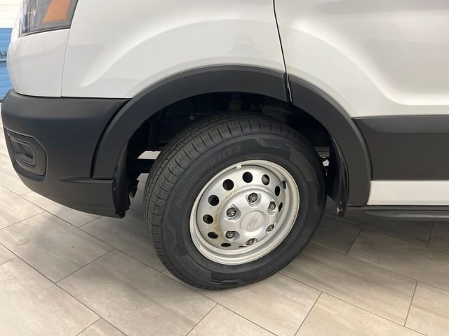 Used 2023 Oxford White Ford Base image 28