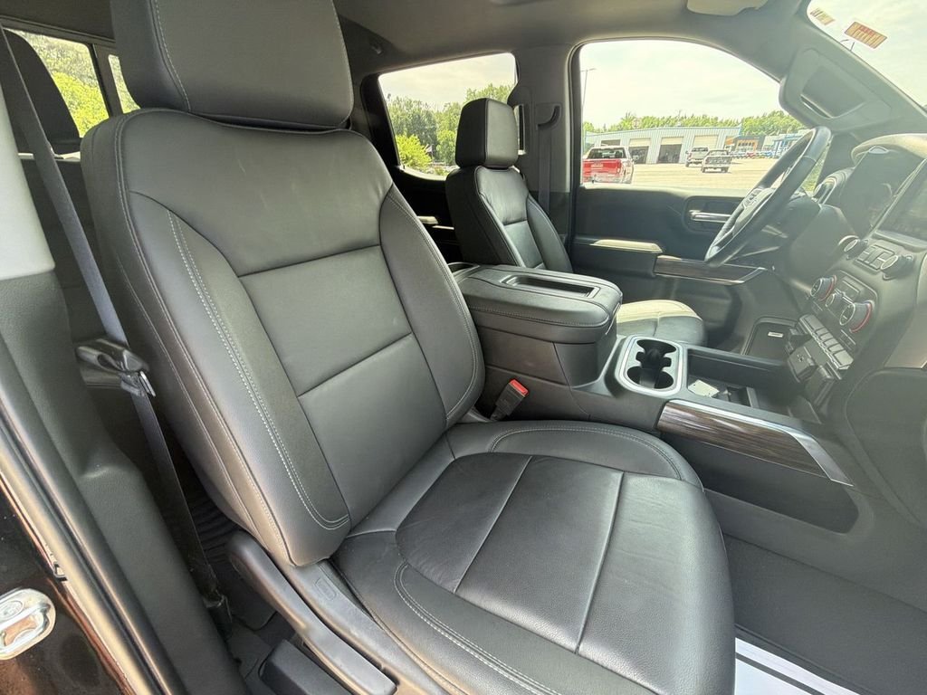 Used 2022 Black Chevrolet RST image 29