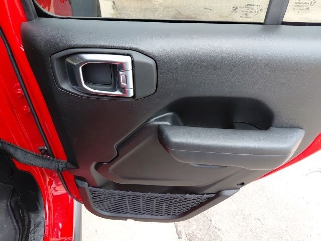 Used 2026 Red Clearcoat Jeep Rubicon image 29
