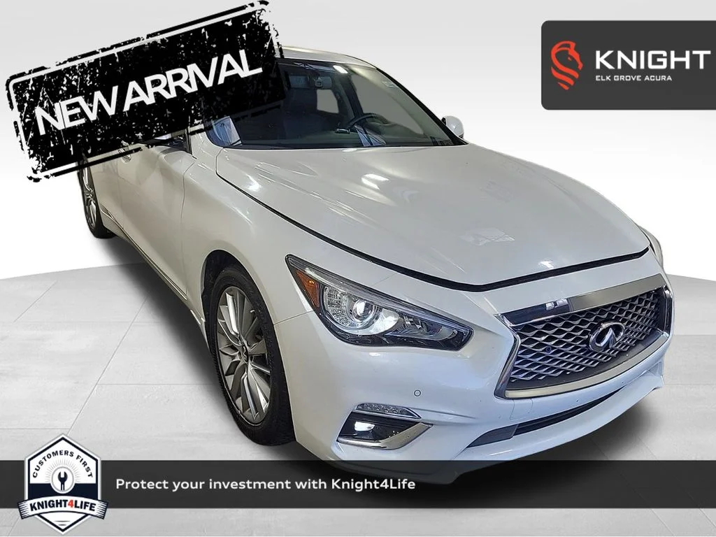 Used 2024 Majestic White INFINITI LUXE image 1