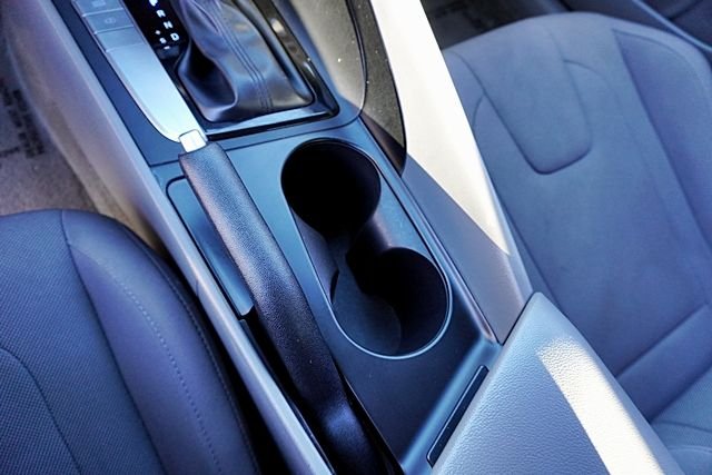 Used 2024 Black Hyundai SE image 28