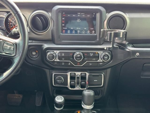Used 2020 Gray Jeep Sport S image 13