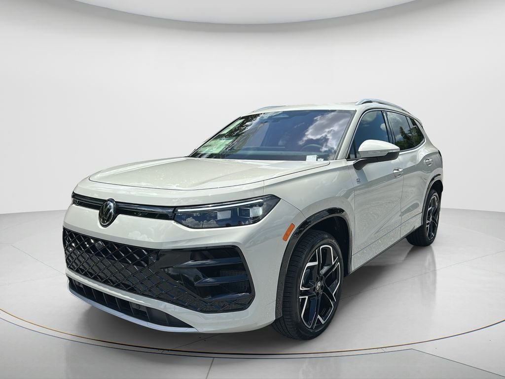 2026 Volkswagen Tiguan 2.0T SEL R-Line Turbo 4Motion's photo
