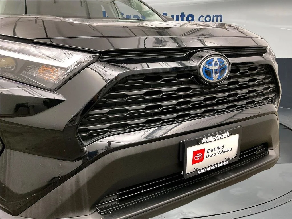 Certified Used 2024 Black Toyota LE image 32