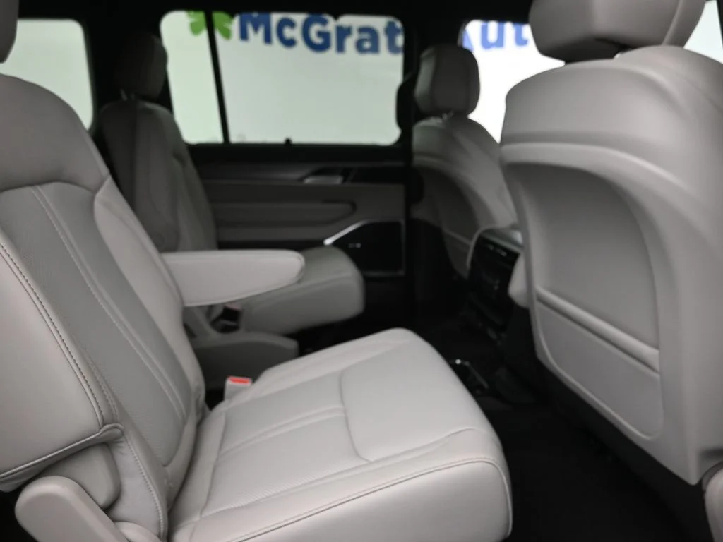 New 2026 White Jeep Limited Altitude image 10
