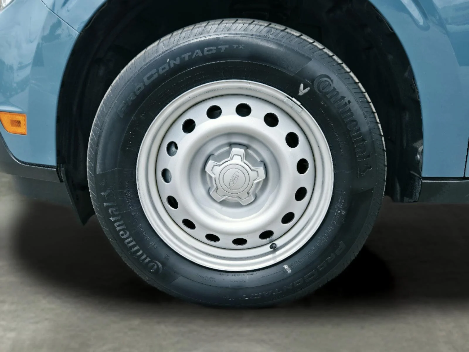 Used 2023 Area 51 Ford XL image 47