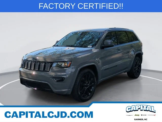 Used 2022 Gray Jeep Laredo X image 1