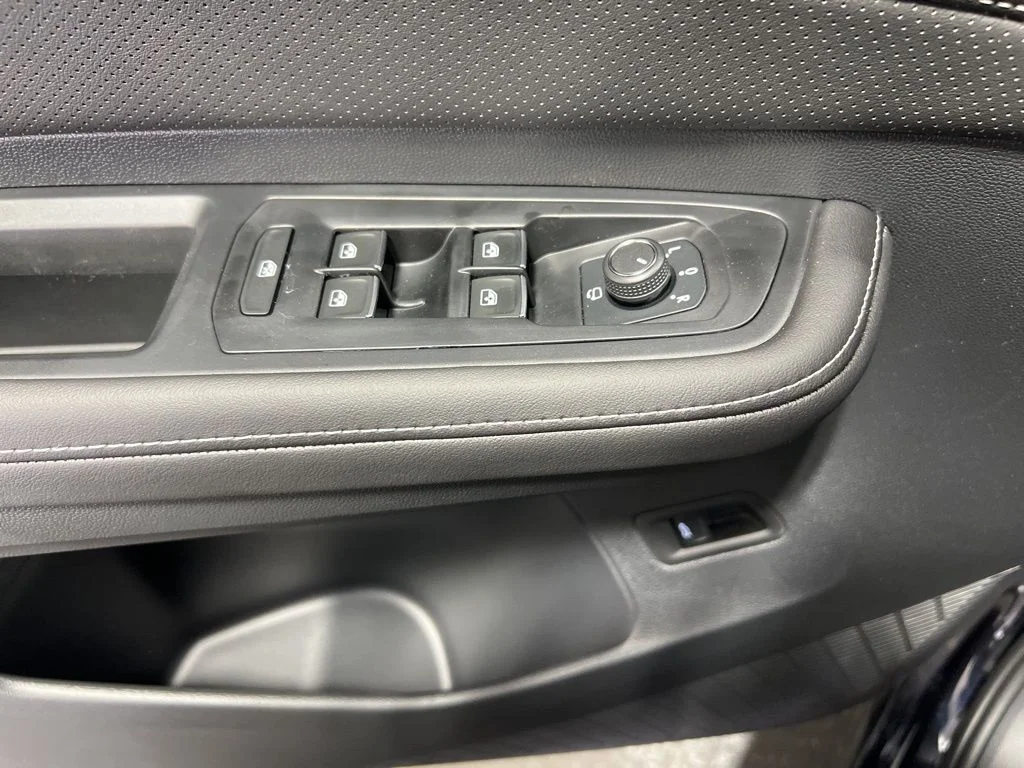 2026 Volkswagen Atlas Cross Sport SEL Premium R-LINE - Photo 34