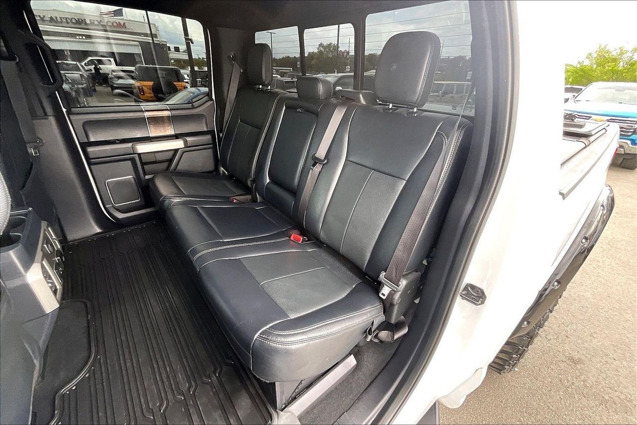 Used 2022 OXFORD WHITE Ford LARIAT image 25