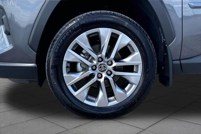 Certified Used 2024 MAGNETIC GRAY MET. Toyota  image 11