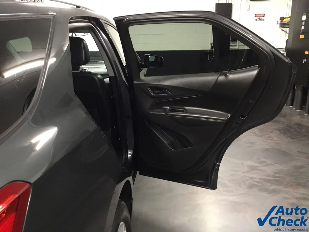 Used 2018 Gray Chevrolet Premier image 33