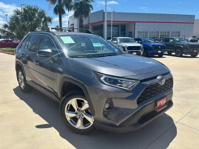 Certified Used 2021 Gray Toyota XLE Premium image 1