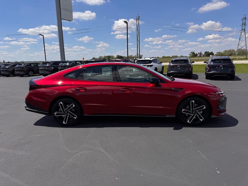 2025 Hyundai Sonata N Line - Photo 10