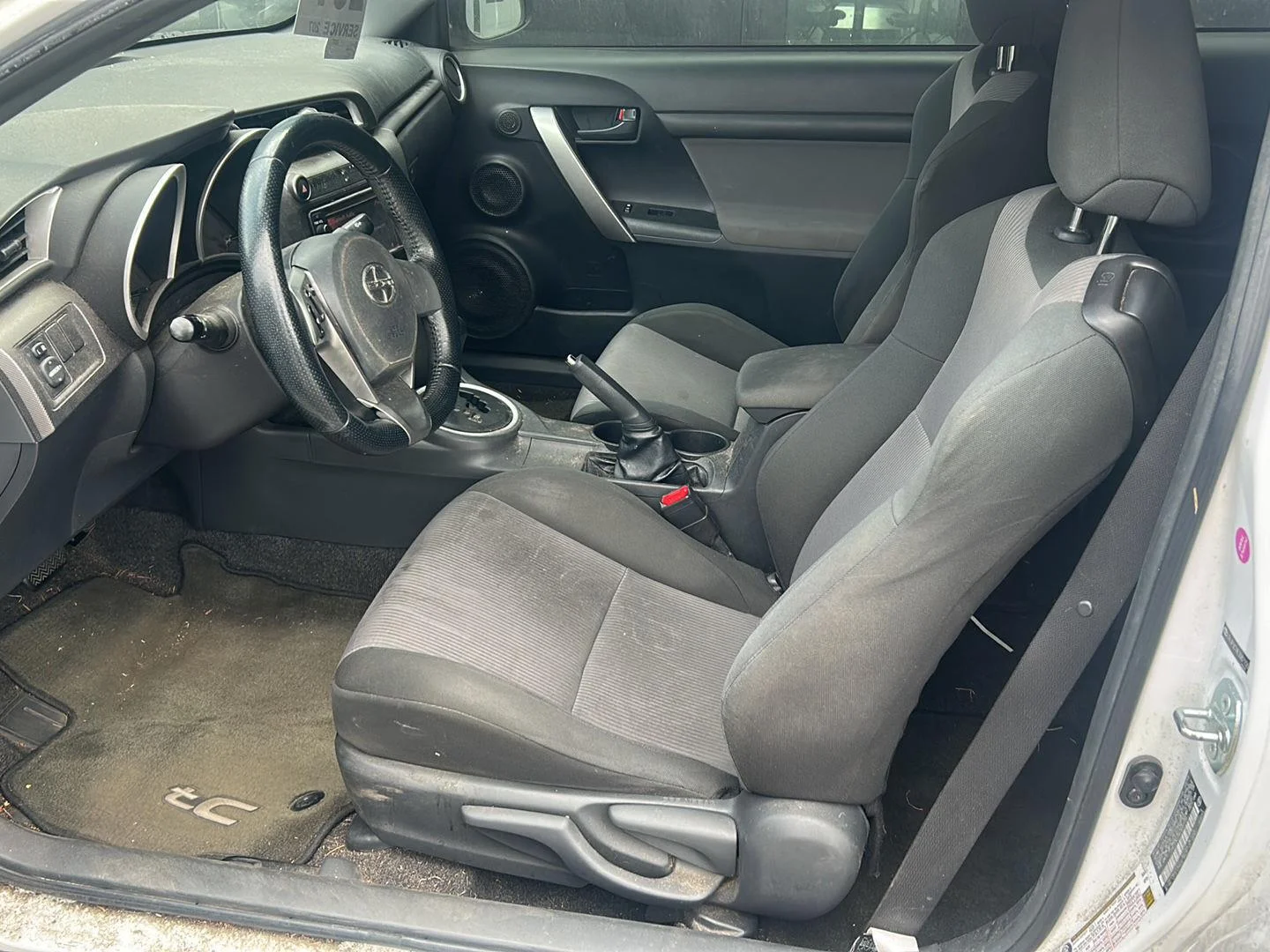 Used 2014 Super White Scion  image 9