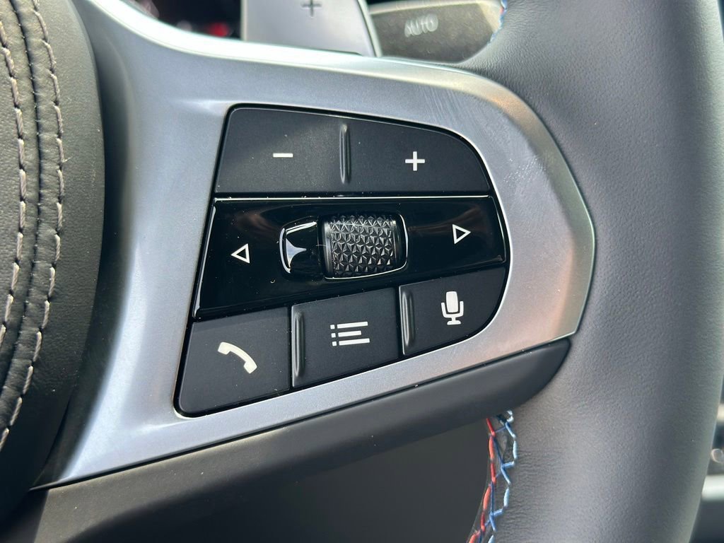 New 2027 Dravit Grey Metallic BMW M60i image 29