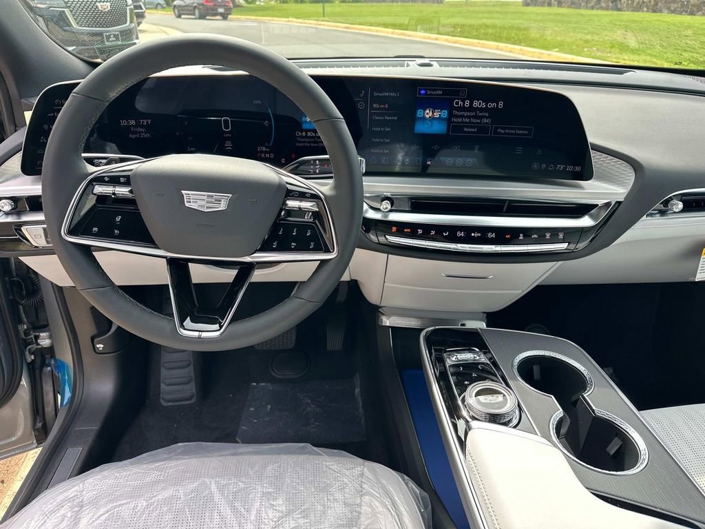 2025 Cadillac LYRIQ Luxury 1 - Photo 10