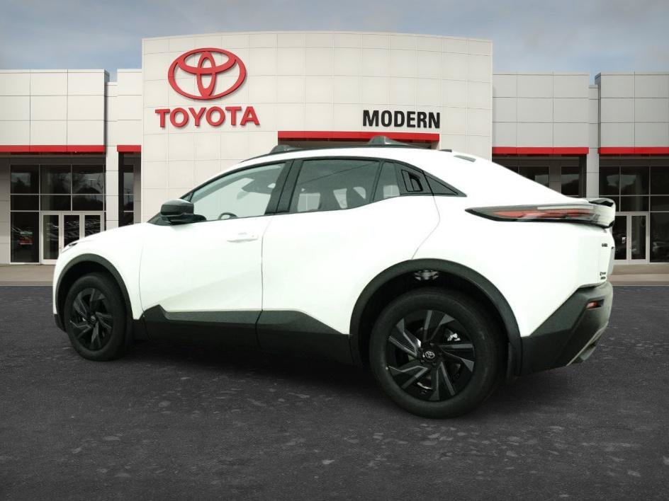 New 2026 Wind Chill Pearl Toyota SE image 5