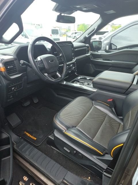 Used 2022 Gray Ford Tremor image 3