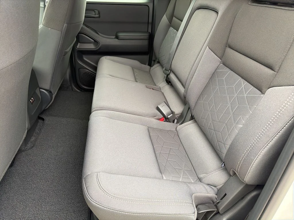 2026 Nissan Frontier SV - Photo 13