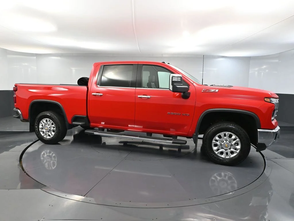 Used 2024 Red Chevrolet LTZ image 4