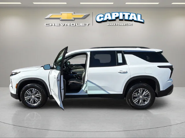 Used 2026 Summit White Chevrolet LT image 3