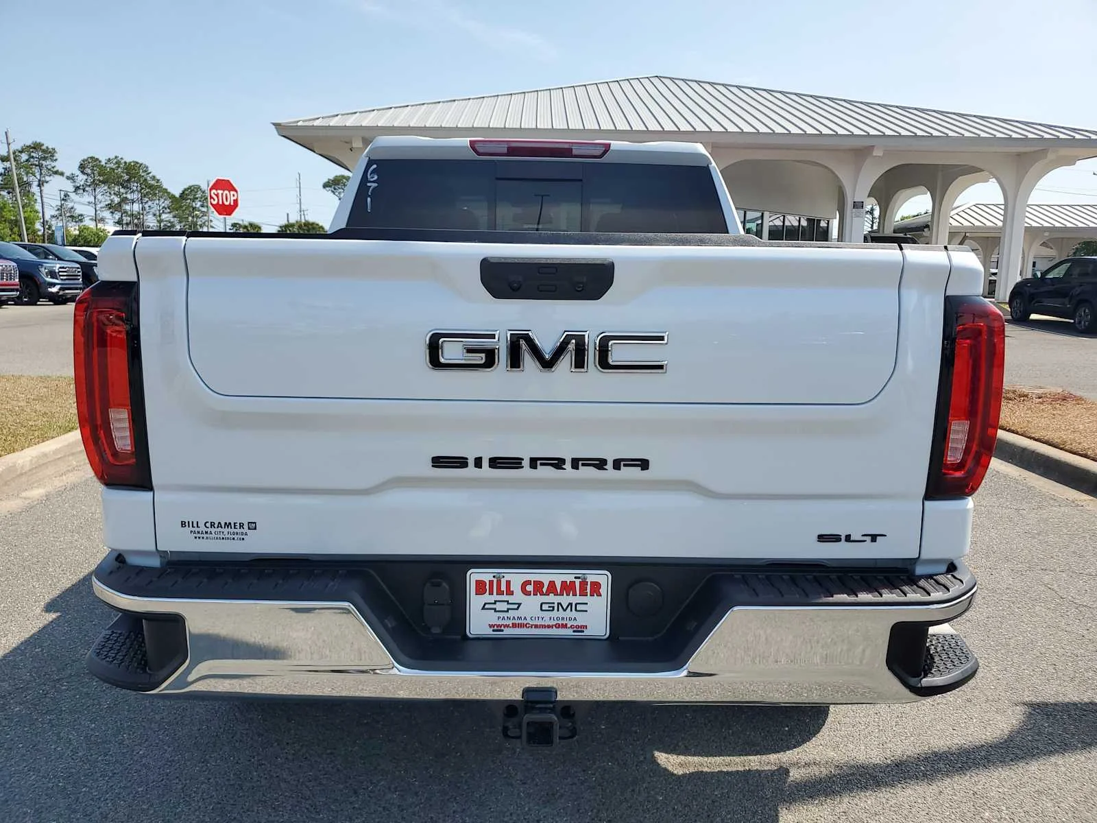 New 2026 Glacier White Tricoat GMC SLT image 4