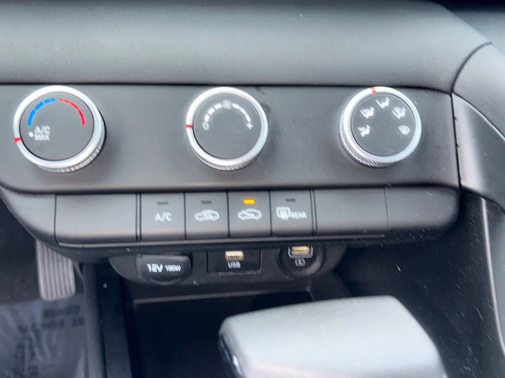 Used 2023 Red Hyundai SE image 16