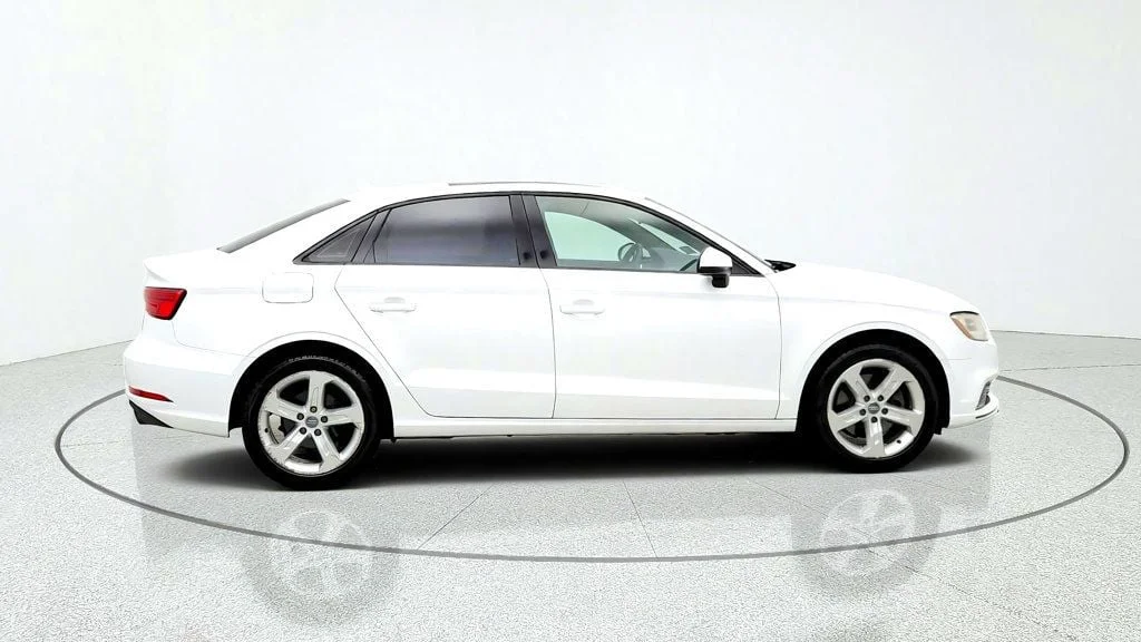 Used 2018 Ibis White Audi 2.0 TFSI Premium quattro AWD image 4