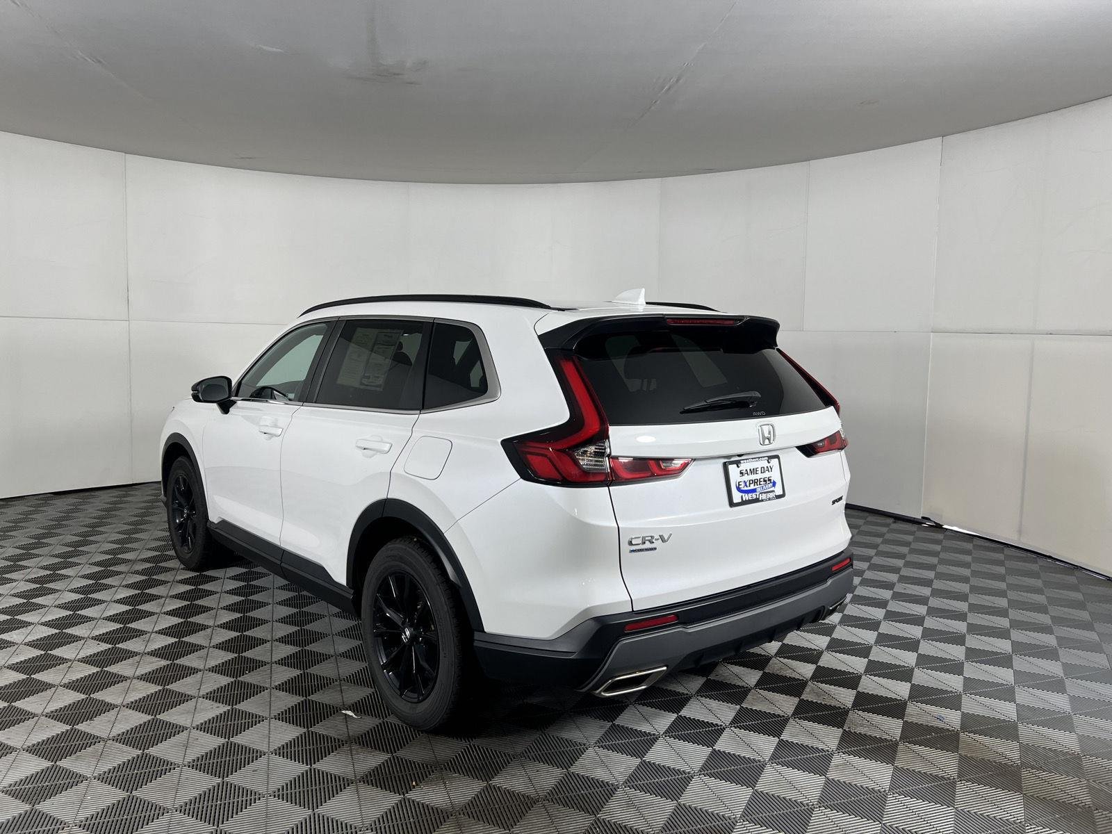 Used 2024 Platinum White Pearl Honda Sport image 7